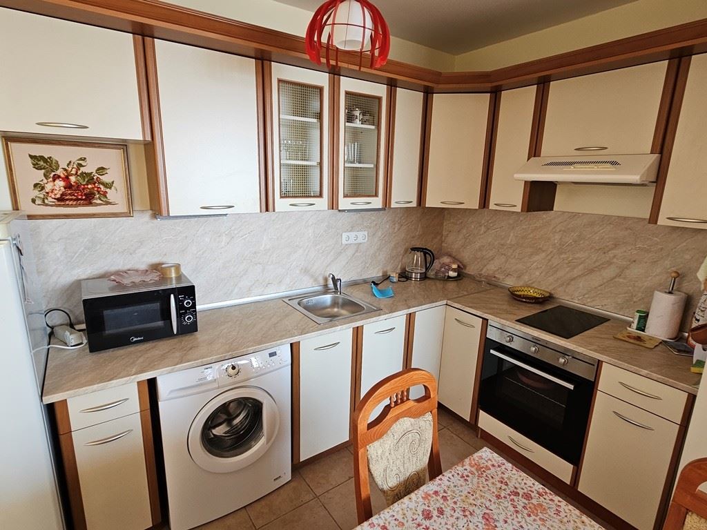 Sveti Vlas, erste Reihe am Meer – 2-Zimmer-Wohnung mit Meerblick