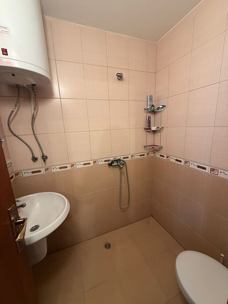 Geräumige 3-Zimmer-Wohnung in Sonnenstrand – Komfort, Natur und niedrige Wartungsgebühr