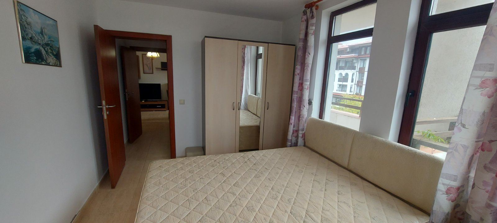 Geräumige Wohnung mit Meerpanorama in Sveti Vlas – Komfort, Grünflächen und prestigeträchtige Lage
