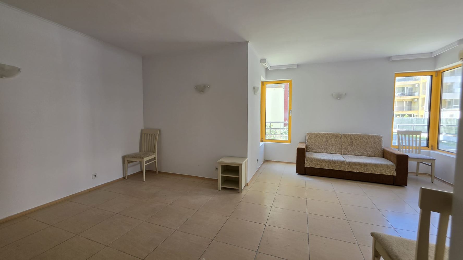 Wohnung mit privatem Garten in Sonnenstrand – keine Wartungsgebühr!