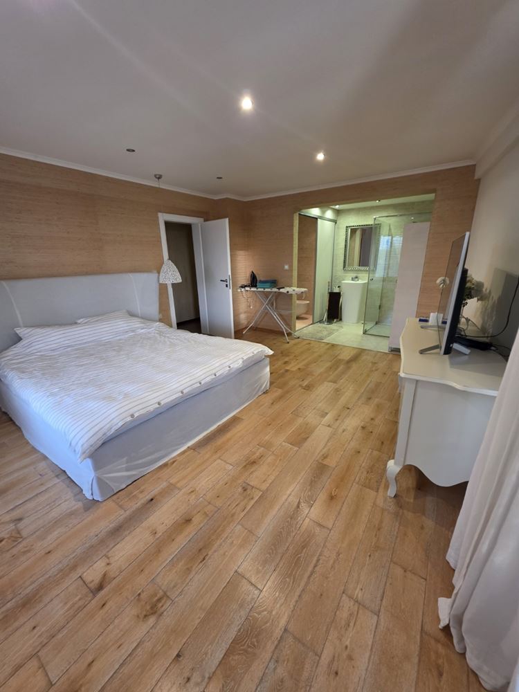 Nessebar: luxuriöse Wohnung mit zwei Schlafzimmern und Panoramablick auf das Meer – 183 m² Großzügigkeit, Komfort und Stil