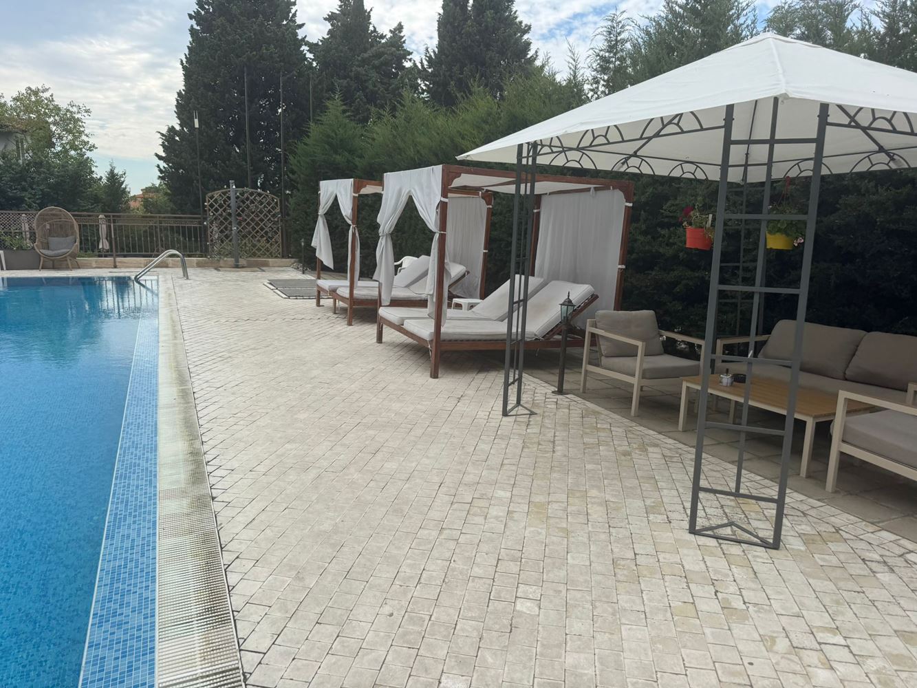 Geräumige 2-Zimmer-Wohnung in einem eleganten Komplex am Sonnenstrand