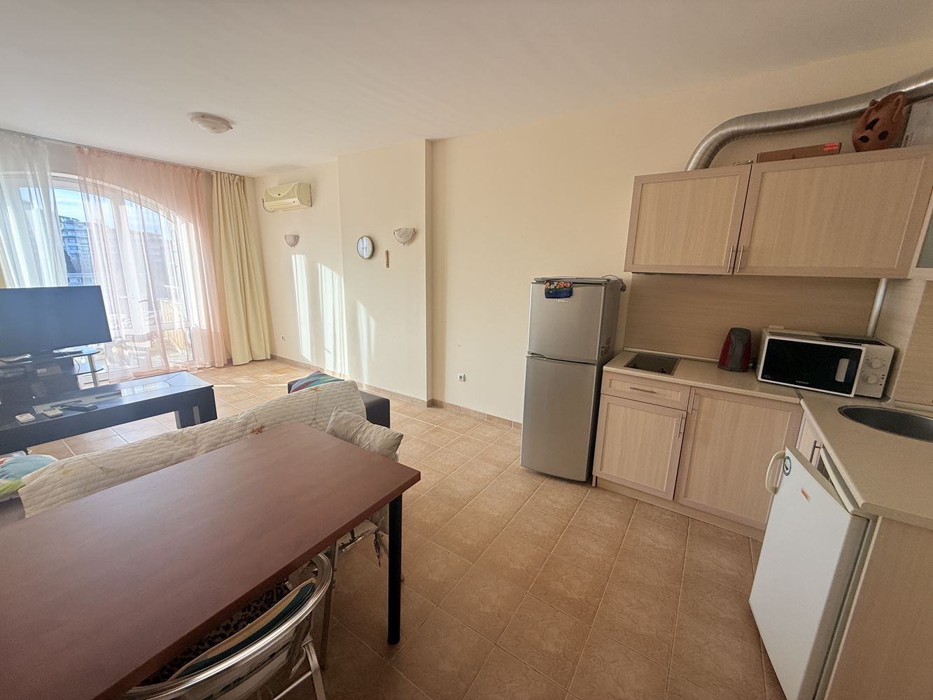 2-Zimmer-Wohnung in erster Meereslinie in Ravda – Meerblick, Gemütlichkeit und alles Notwendige für einen perfekten Urlaub