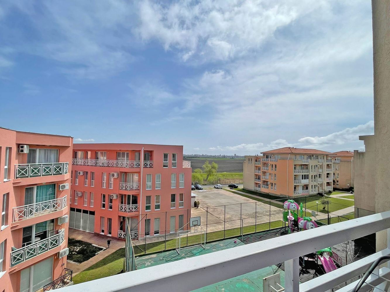 Gemütliche Einzimmerwohnung in einem modernen Komplex nahe Sonnenstrand – Komfort, Ruhe und hervorragende Annehmlichkeiten 