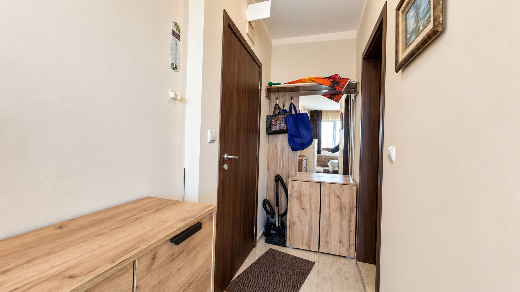 Gemütliche kleine Zwei-Zimmer-Wohnung in einer Anlage mit Swimmingpool und 24-Stunden-Sicherheitsdienst