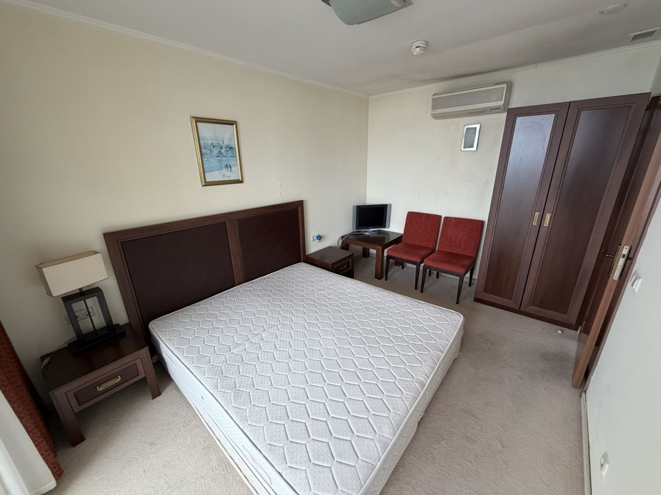 Zwei-Zimmer-Wohnung in Pomorie mit direktem Meerblick – luxuriöses Wohnen am Meer