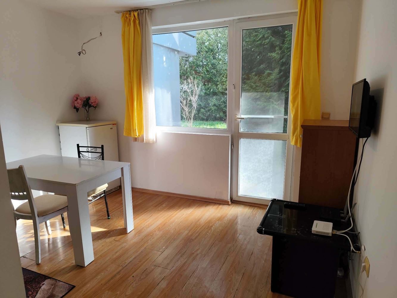 Möblierte Zweizimmerwohnung im zentralen Teil von Sonnenstrand – ausgezeichnete Lage und Investitionspotenzial