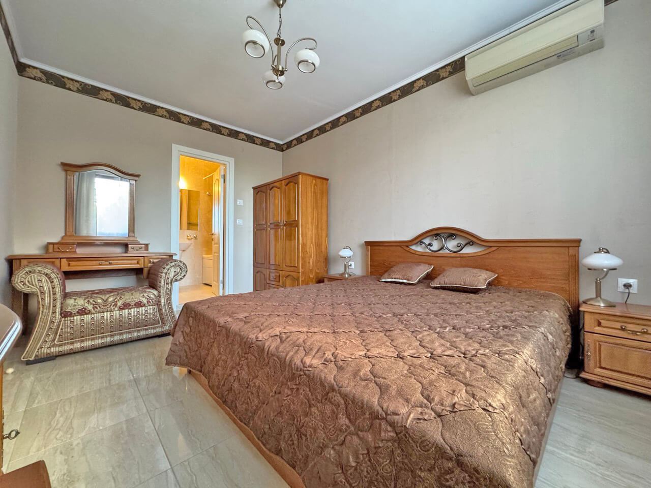Luxuriöse Drei-Zimmer-Wohnung mit zwei Schlafzimmern in einer exklusiven Ganzjahresanlage in Nessebar