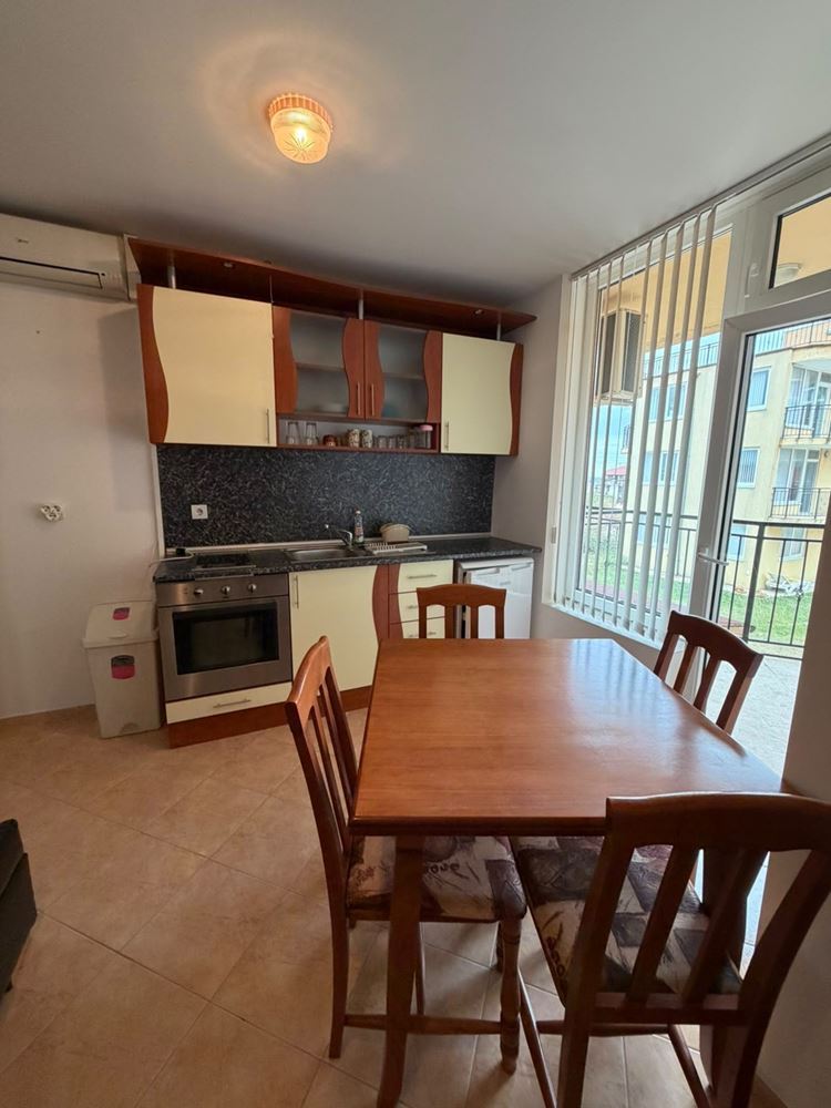 2-Zimmer-Wohnung mit Meerblick in Sveti Vlas, Ortsteil Intsaraki – Gemütlichkeit und Ruhe am Meer