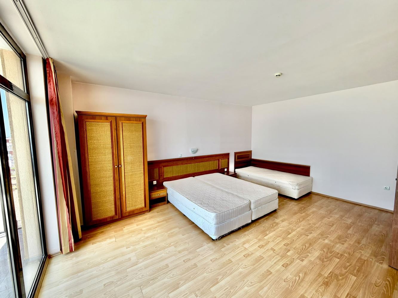 2-Zimmer-Wohnung mit Panoramablick auf das Meer in erster Meereslinie in Sveti Vlas