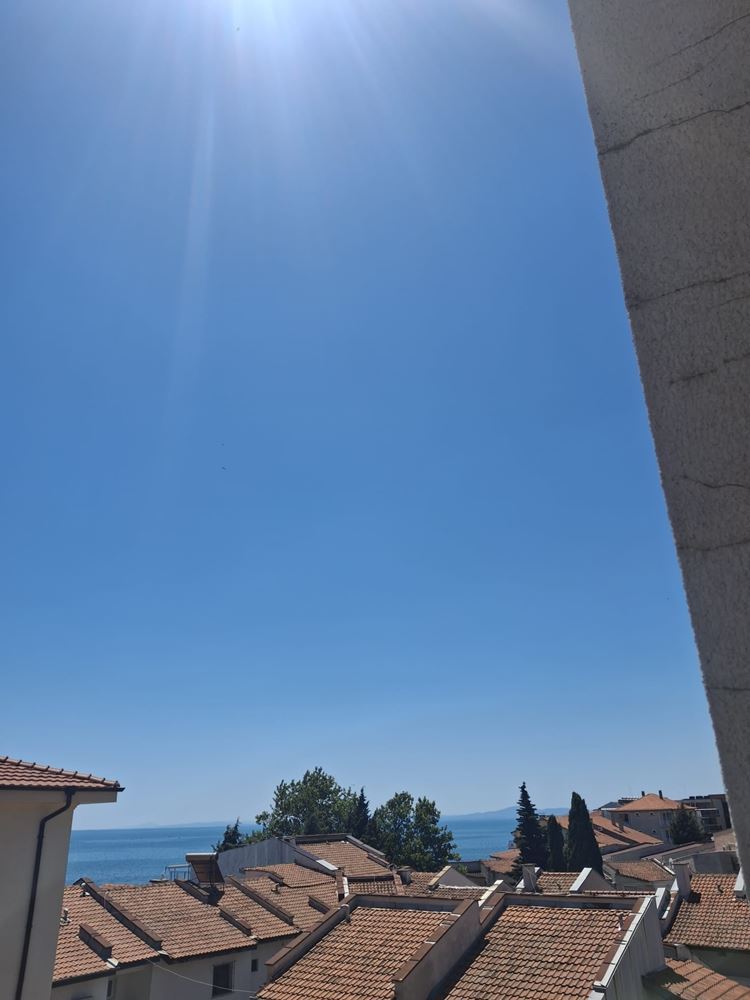 Studio 50 Meter vom Meer in Ravda, ohne Instandhaltungsgebühr, in einer Gegend mit ganzjährigem Wohnen