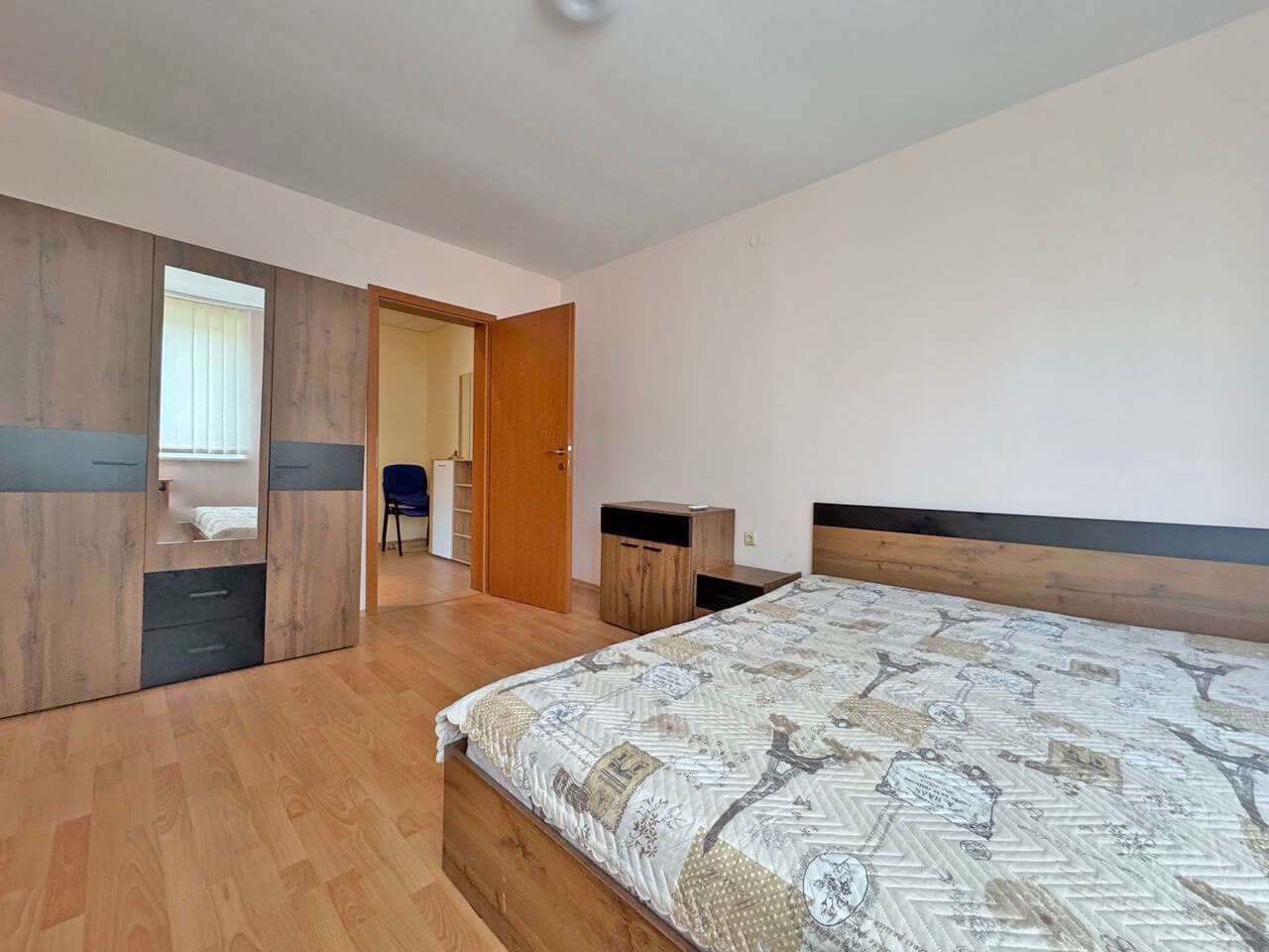 Bezugsfertig! Zwei-Zimmer-Wohnung in einer attraktiven Anlage in Sveti Vlas