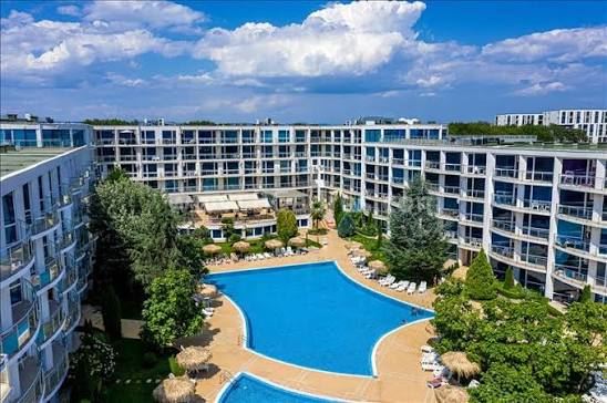 Möbliertes Studio in einer Anlage mit Swimmingpool und Spa in Sarafovo – 200 Meter vom Strand entfernt