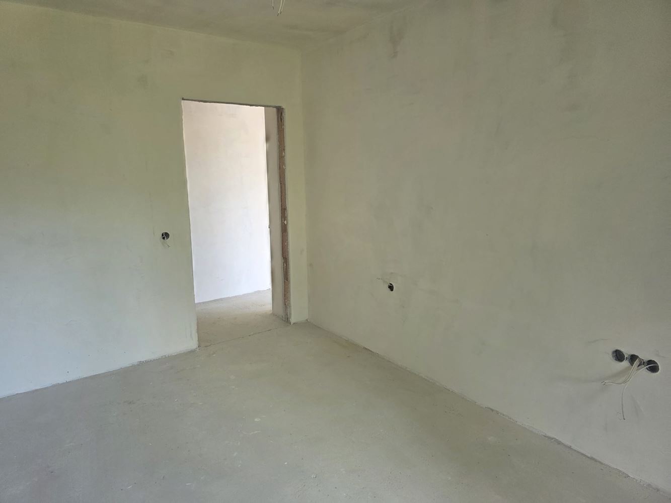 Geräumiges Apartment mit zwei Schlafzimmern und Meerblick in einer Anlage bei Sozopol – Komfort, Natur und Ruhe vereint
