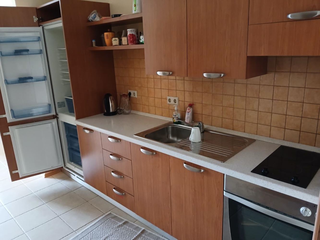 Attraktive Zwei-Zimmer-Wohnung in erster Meereslinie in Pomorie – Komfort, Swimmingpools und Spa-Angebote