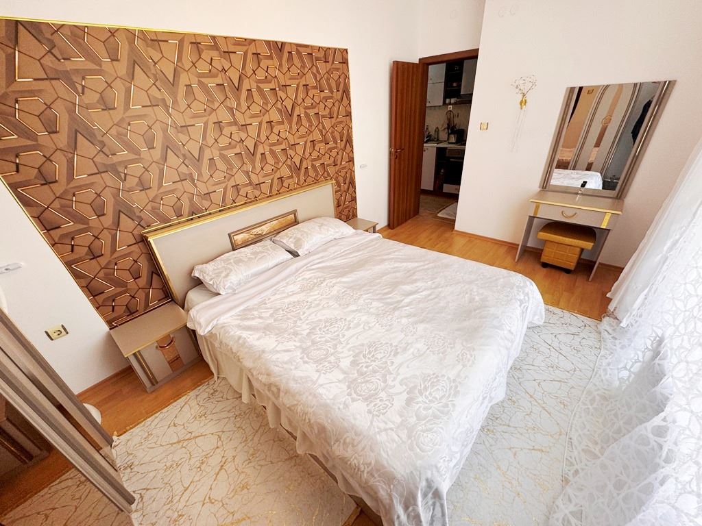 Stilvolle voll möblierte 3-Zimmer-Wohnung im Sonnenstrand in einer Anlage mit ausgezeichneten Annehmlichkeiten