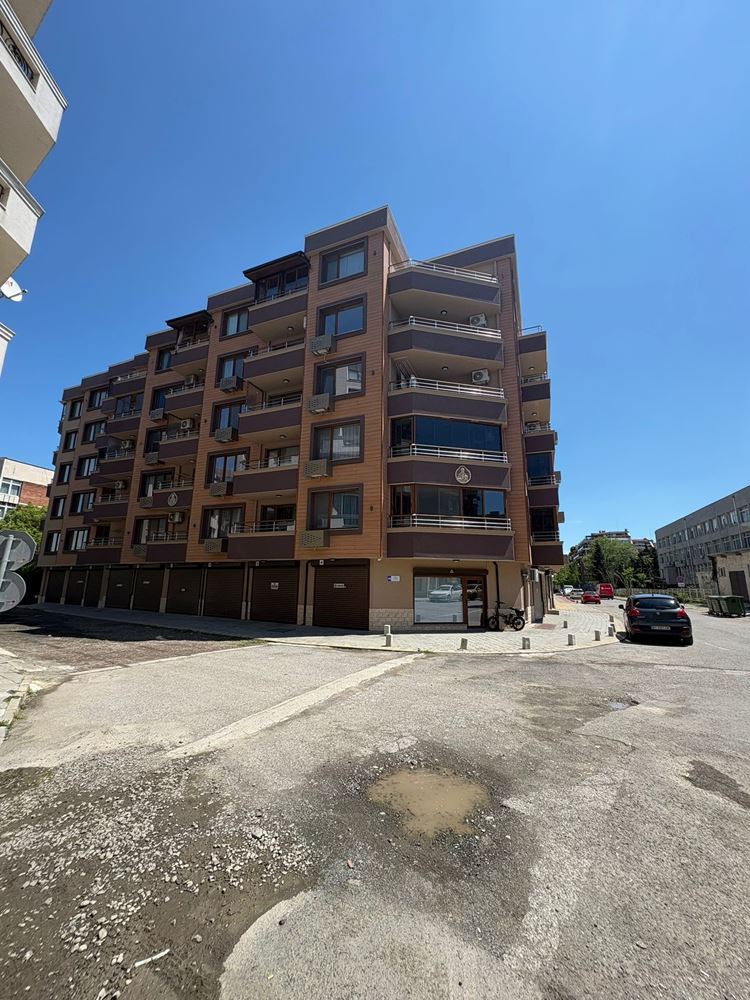 Geräumige 3-Zimmer-Wohnung mit teilweisem Meerblick – ausgezeichnete Lage nahe dem Zentrum und dem Strand