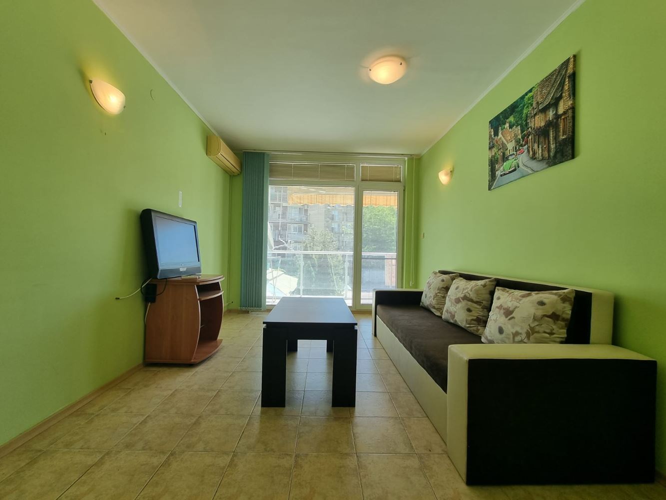 Möblierte Wohnung mit einem Schlafzimmer in Sunny Beach – funktionale Immobilie mit Ausstattung und niedriger Instandhaltungsgebühr