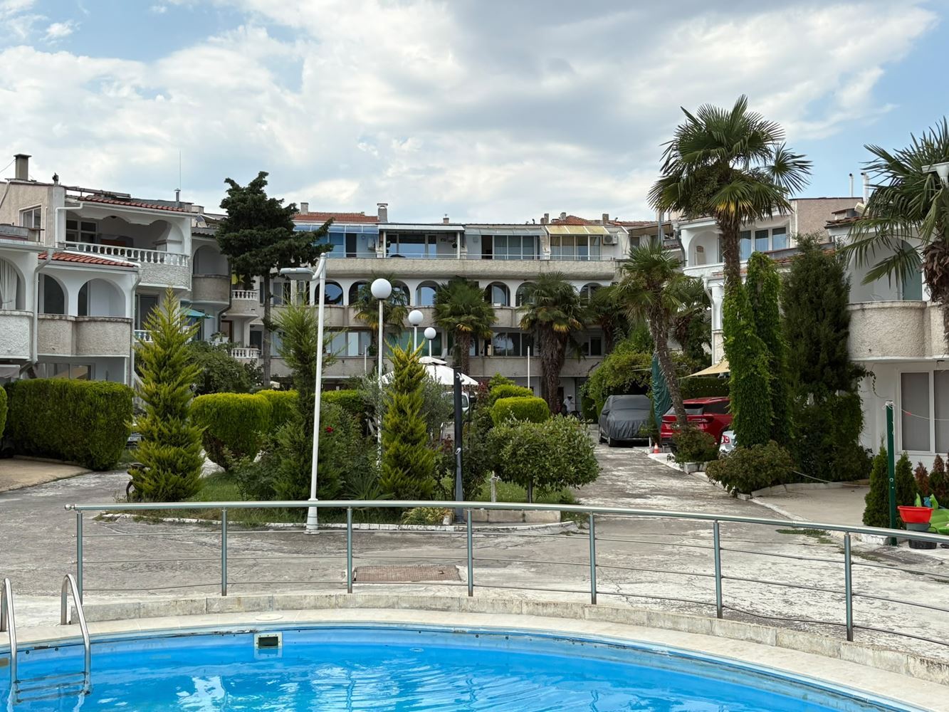 Direkt am Meer in Ravda – Maisonette mit zwei Schlafzimmern, Meerblick und eigenem Stellplatz