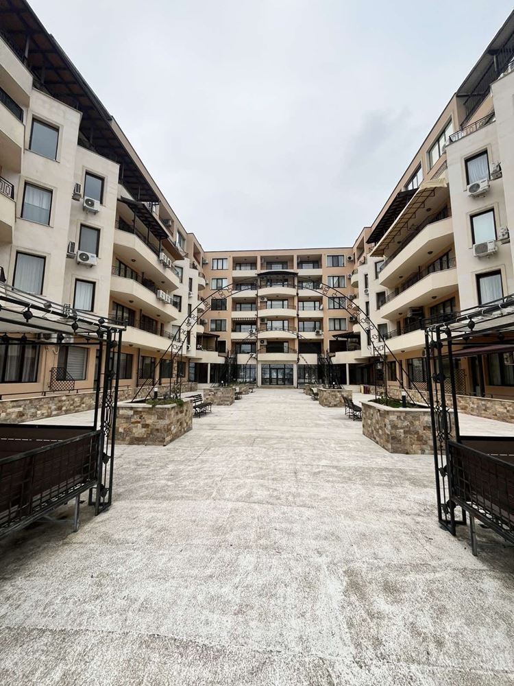 2-Zimmer-Wohnung in erster Meereslinie in Ravda mit Panoramameerblick