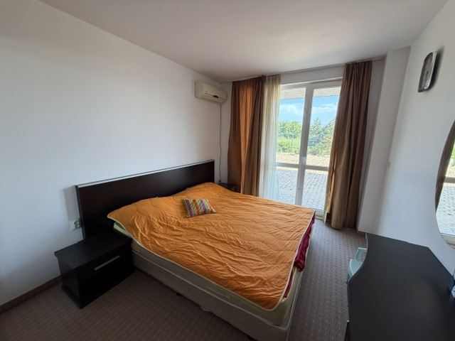Zwei-Zimmer-Wohnung in erster Meereslinie in Sarafovo – Komfort, Stil und Meeresatmosphäre in einer Wohnanlage