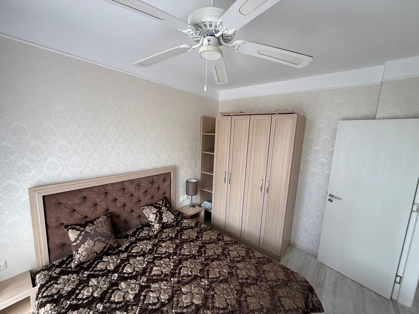 Wohnung mit einem Schlafzimmer in einer luxuriösen Anlage in Sonnenstrand mit beeindruckenden Swimmingpools und Erholungsbereichen