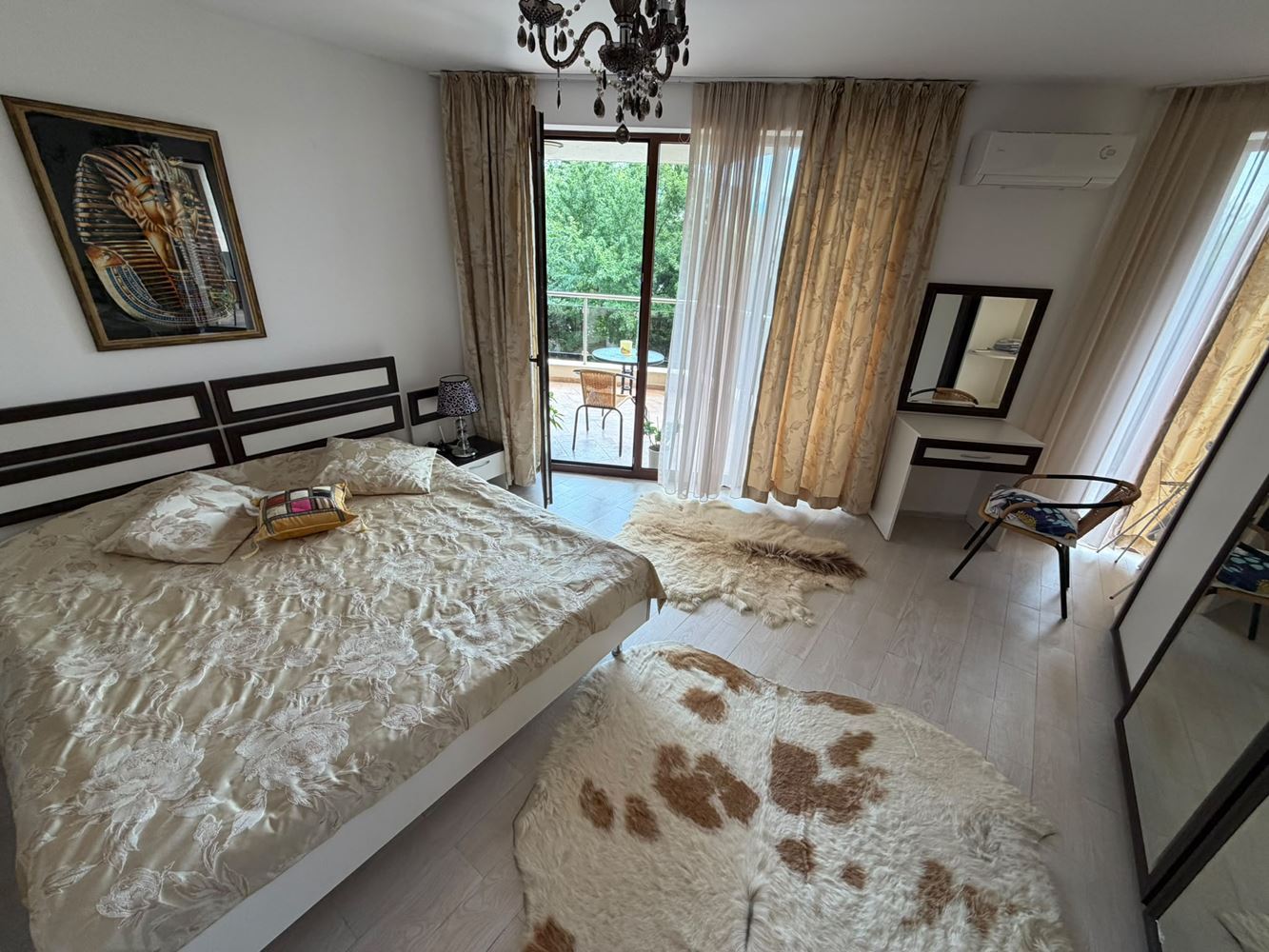 Stilvolle Wohnung mit einem Schlafzimmer in einer prestigeträchtigen Anlage in Sveti Vlas – bezugsfertig und mit vollständigen Unterlagen für eine schnelle Transaktion