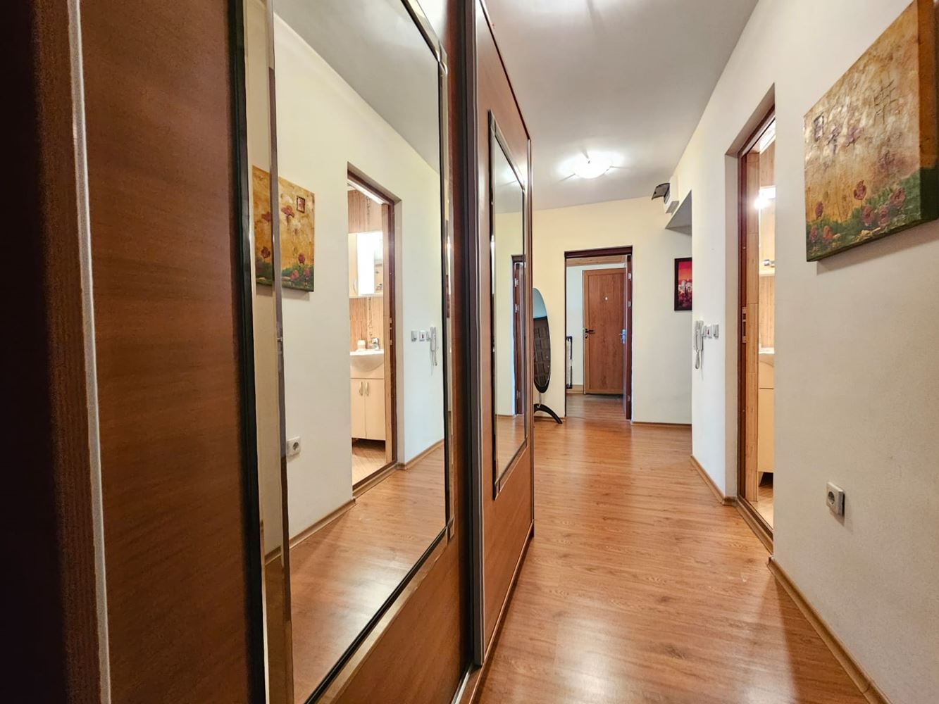 Geräumige Drei-Zimmer-Wohnung in erster Meereslinie in Sozopol mit einzigartiger Panoramaterrasse