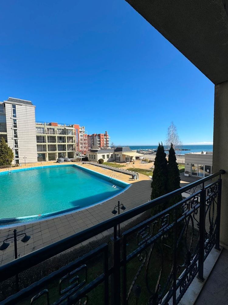 Wunderschönes Studio in erster Meereslinie in Pomorie mit Meerblick – Gemütlichkeit, Komfort und prestigeträchtige Lage