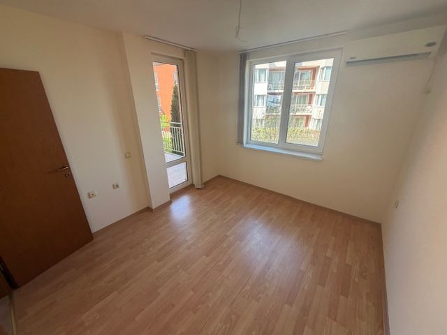 Geräumige Einzimmerwohnung in einer grünen Oase in Sonnenstrand – ideal für Urlaub und Investition