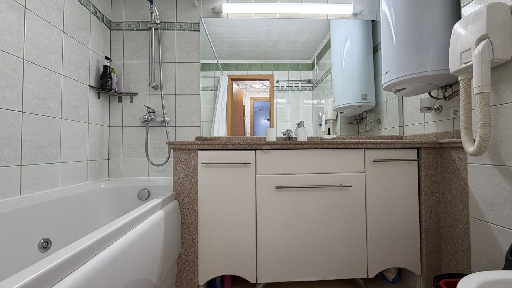 Geräumige Zwei-Zimmer-Wohnung 300 m vom Meer in Sunny Beach – Komfort, Sicherheit und hervorragende Investition