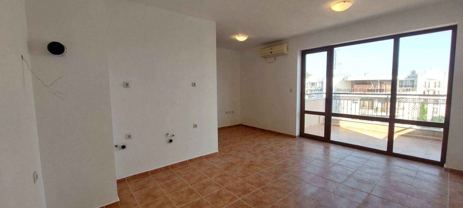 Helles Studio im obersten Stockwerk in Sonnenstrand – Freiheit, Ihr ideales Zuhause am Meer zu gestalten