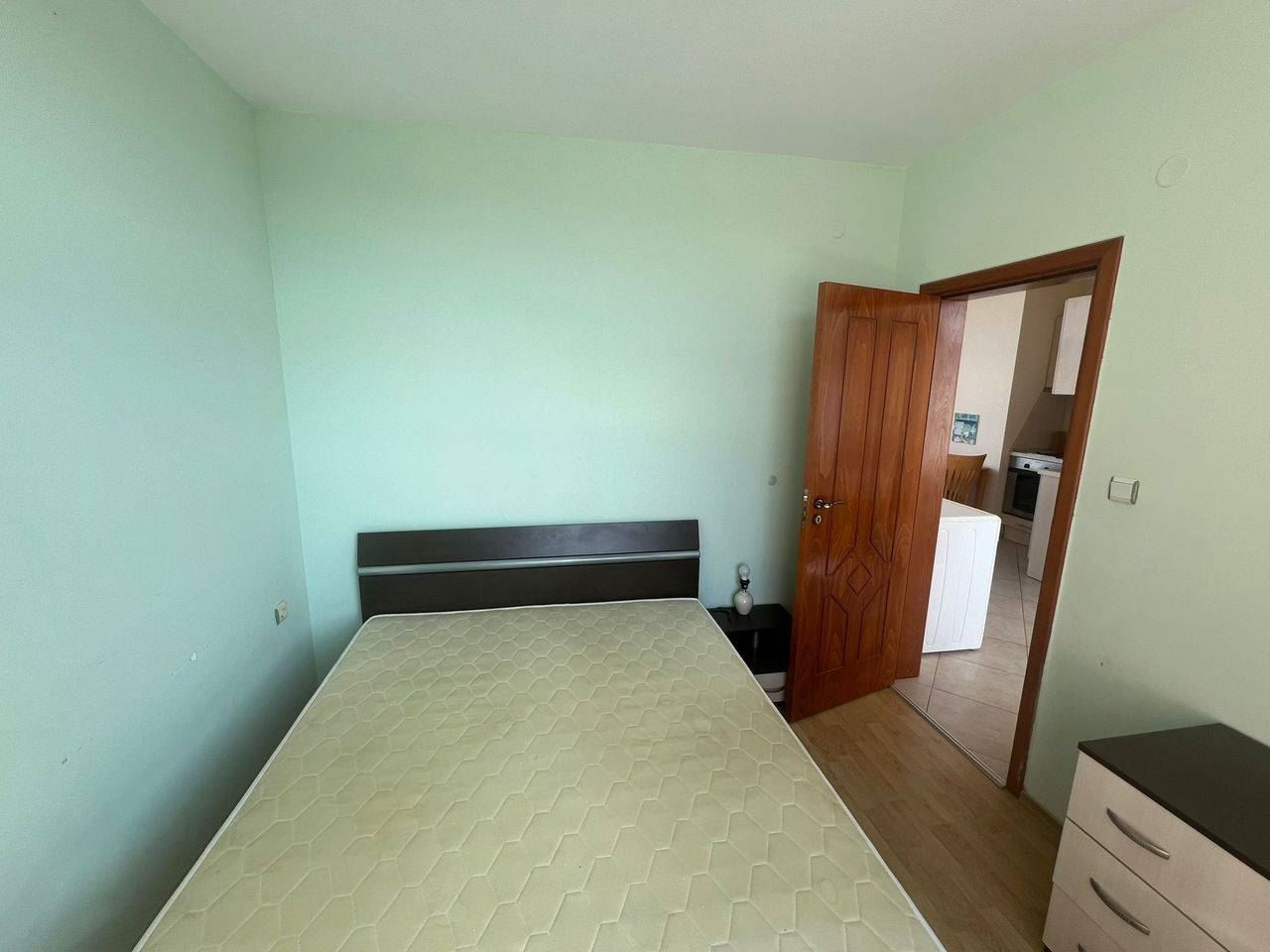 Geräumige Ein-Zimmer-Wohnung in Sonnenstrand – Komfort und Platz in einer gepflegten Anlage