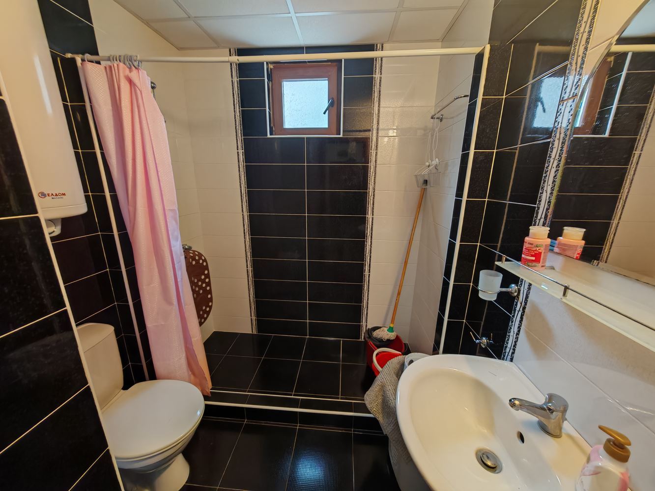 Zwei-Zimmer-Wohnung mit zwei Schlafzimmern in Sveti Vlas mit hervorragenden Annehmlichkeiten in einer geschlossenen Wohnanlage