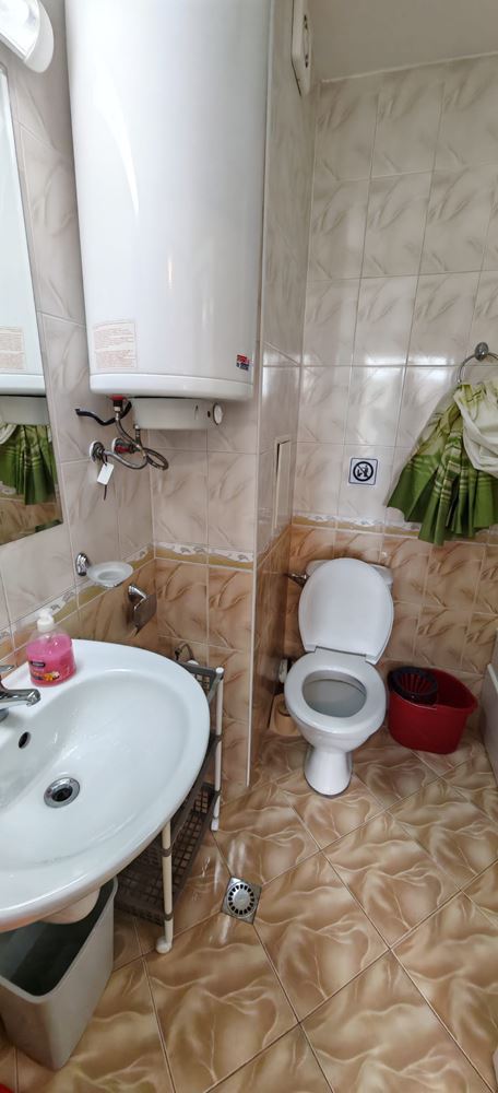 Geräumige 2-Zimmer-Wohnung mit Poolblick in einem luxuriösen Komplex in Sweti Wlas
