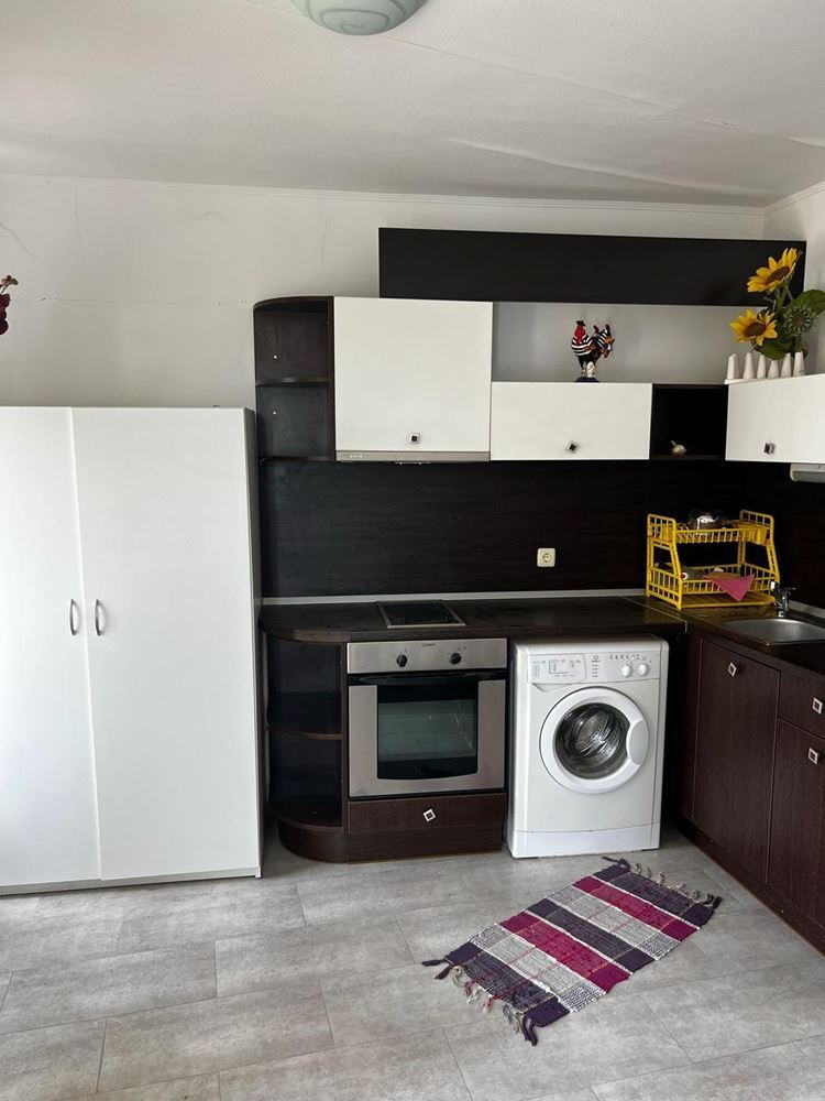 Die perfekte Ferieninvestition mit ausgezeichneter Lage – geräumige Wohnung 100 Meter vom Meer entfernt