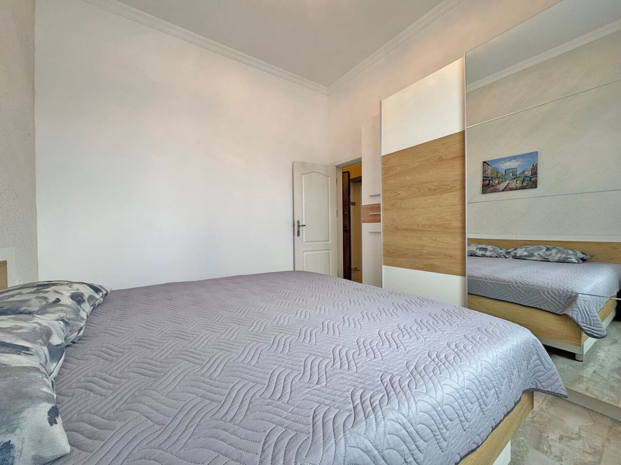 Geräumige Wohnung mit einem Schlafzimmer, großer Terrasse und Poolblick in Sonnenstrand