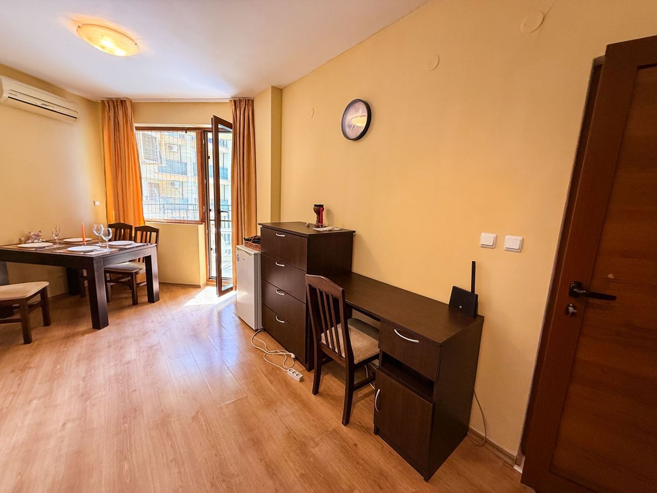 Sonnenstrand: Gemütliche 2-Zimmer-Wohnung mit niedriger Wartungsgebühr