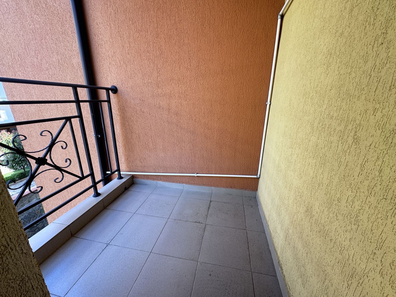 Zwei-Zimmer-Wohnung (mit einem Schlafzimmer) mit direktem Poolzugang im „Viktorio“-Komplex, Sveti Vlas – Komfort und Urlaubsfeeling