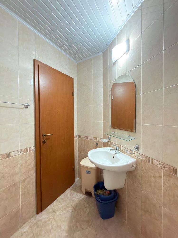 Geräumige Vierzimmer-Maisonettewohnung mit Panoramablick – Komfort und Stil im Herzen der Ruhe