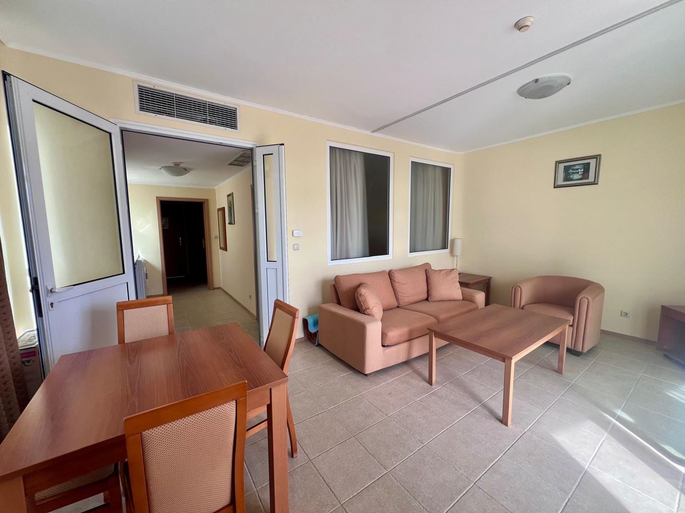 Wohnung in erster Meereslinie mit Meerblick in Pomorie – Luxusurlaub jeden Tag