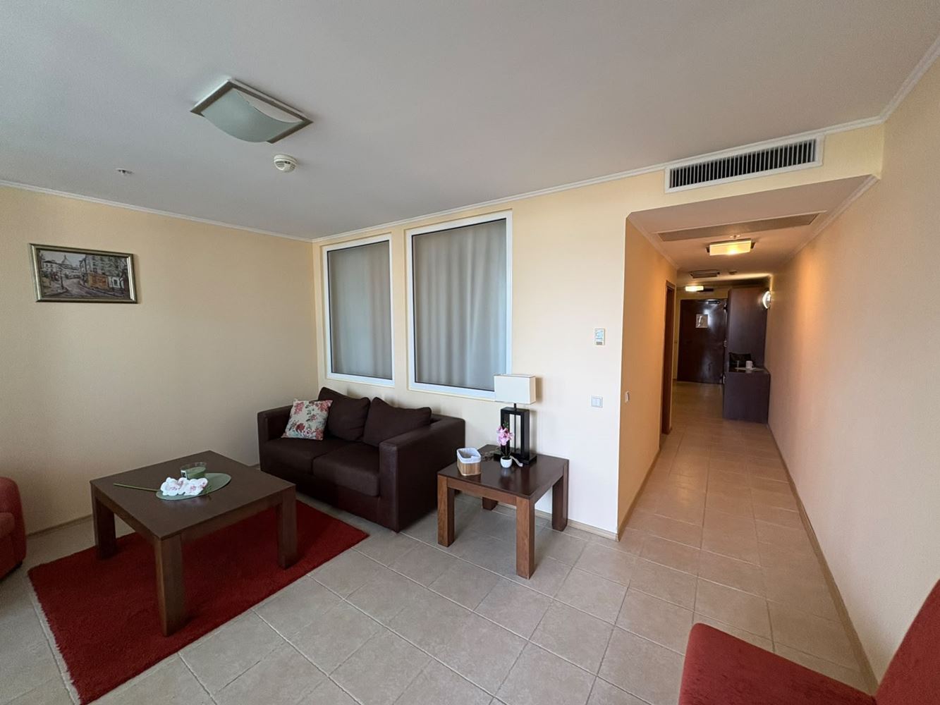 Luxuriöse 2-Zimmer-Wohnung mit Meerblick in erster Linie in Pomorie – eine prestigeträchtige Immobilie mit einzigartigen Annehmlichkeiten