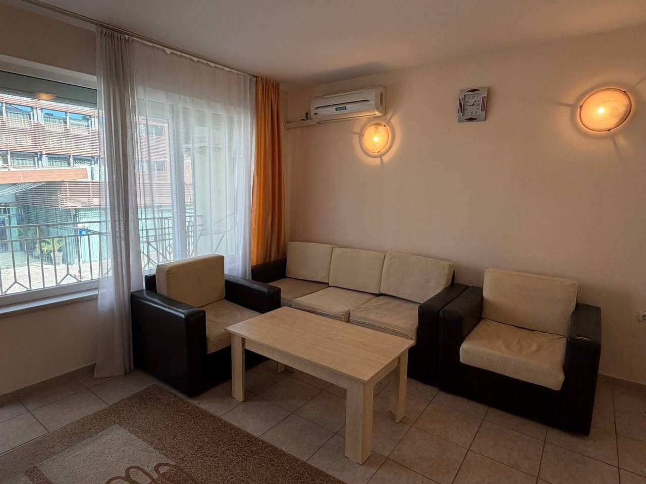 Geräumige Drei-Zimmer-Wohnung 200 m vom Strand in Sonnenstrand – mit niedrigen Instandhaltungskosten