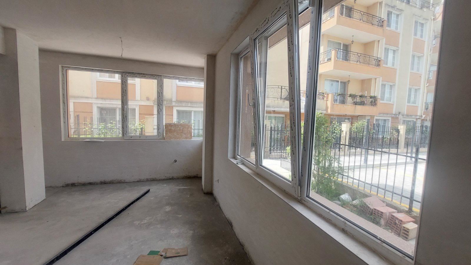 Zweizimmerwohnung in Pomorie – Neubau, Erdgeschoss, niedrige Instandhaltungsgebühr und ausgezeichnete Lage