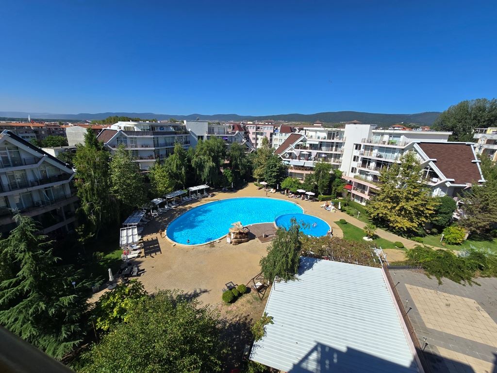 Sonnenstrand - Vollständig möblierte Wohnung mit zwei Balkonen und beeindruckender SPA-Infrastruktur