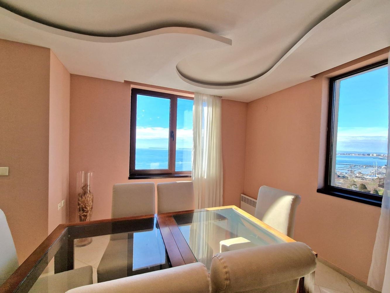 Meeresoase – 3-Zimmer-Wohnung mit beeindruckendem Meerblick in Sveti Vlas