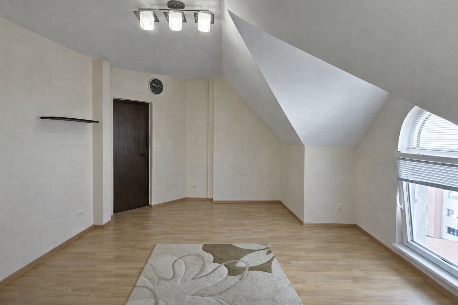 Geräumige Wohnung mit einem Schlafzimmer und Panoramablick auf die Salinen und das Meer in Pomorie