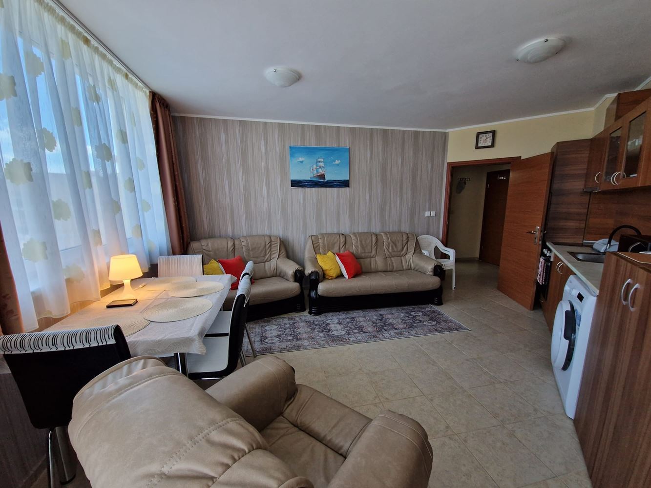 Meer und Annehmlichkeiten ganz in der Nähe – 2-Zimmer-Wohnung 100 m vom Strand entfernt in Sonnenstrand