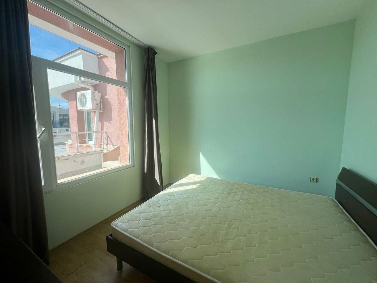 Geräumige Ein-Zimmer-Wohnung in Sonnenstrand – Komfort und Platz in einer gepflegten Anlage