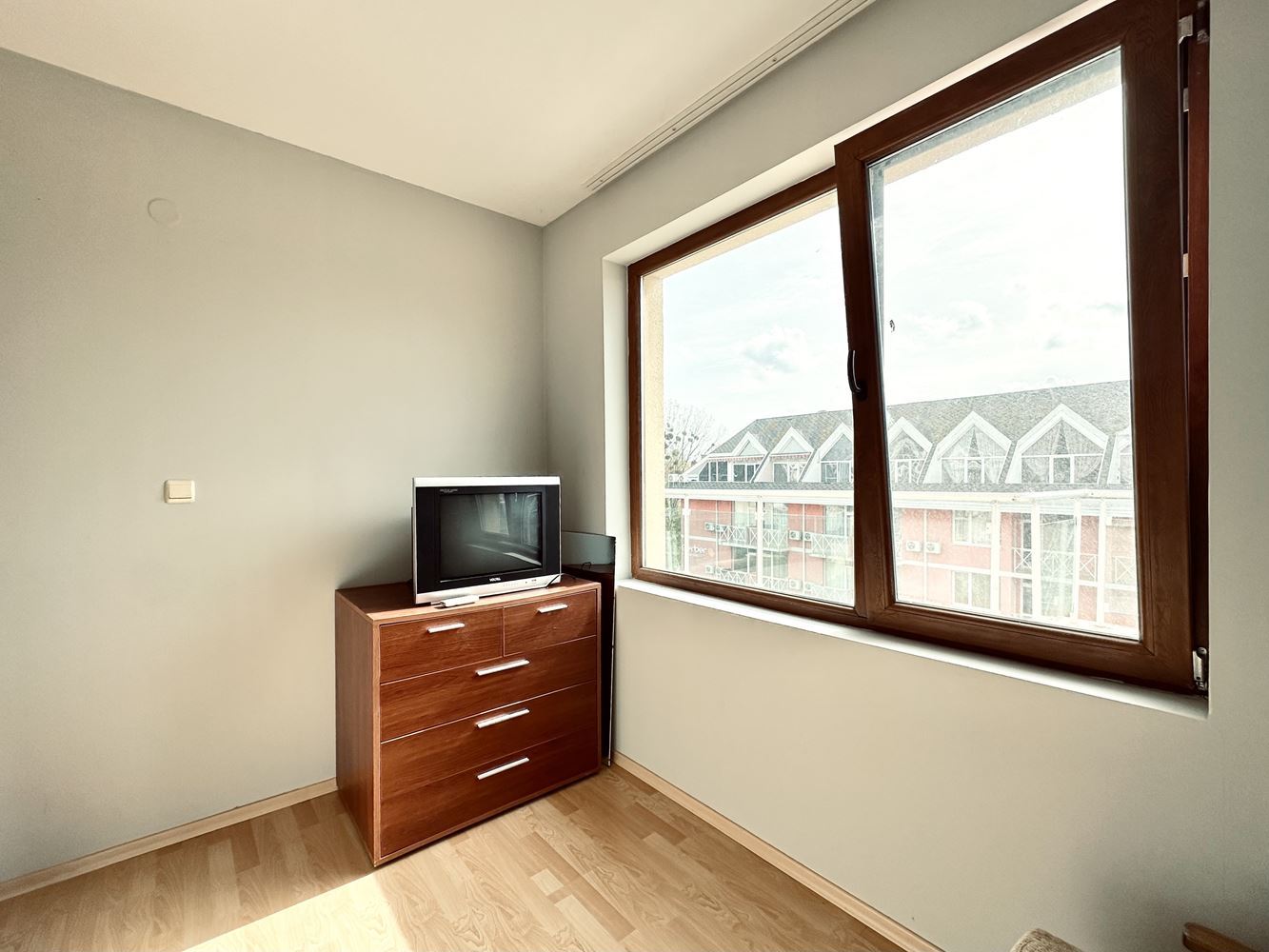 Geräumiges Studio mit beeindruckender Panoramaterrasse am Sonnenstrand